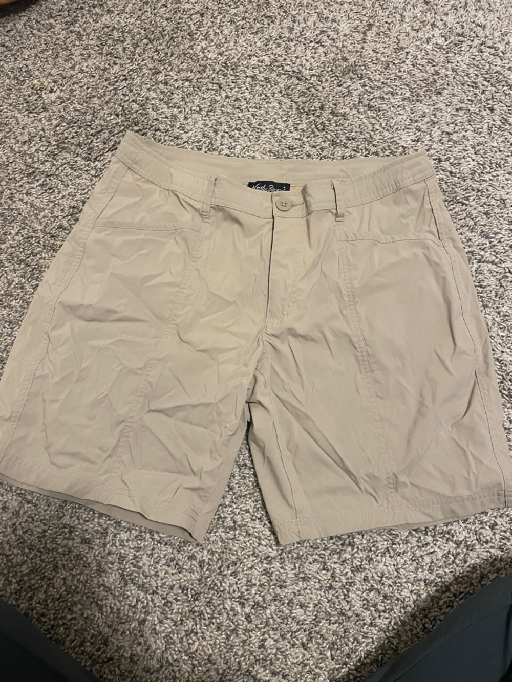 Classic Flat-Front Beige Women’s Shorts — Lightweight Everyday Comfort